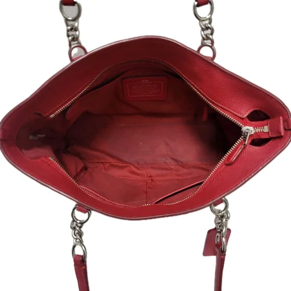 COACH Vintage Women's Leather Pebbled Medium Shoulder Bag